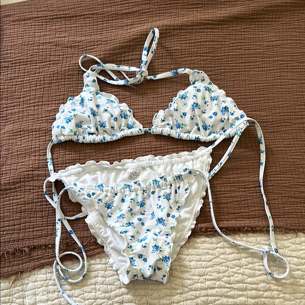 Blue Floral Ruffle Bikini Set - Picture 2 of 2